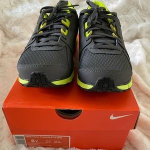 Nike Dual Fusion ST2